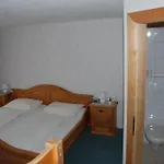 Baeuerle בית הארחה 3*