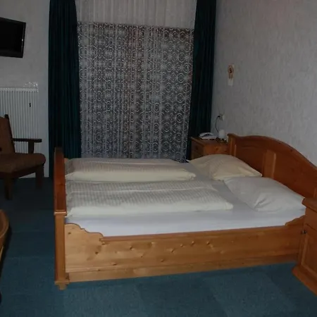 Baeuerle Penzion 2*