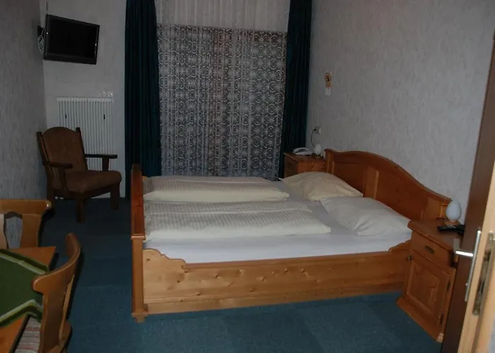 Baeuerle Pensjonat 3*